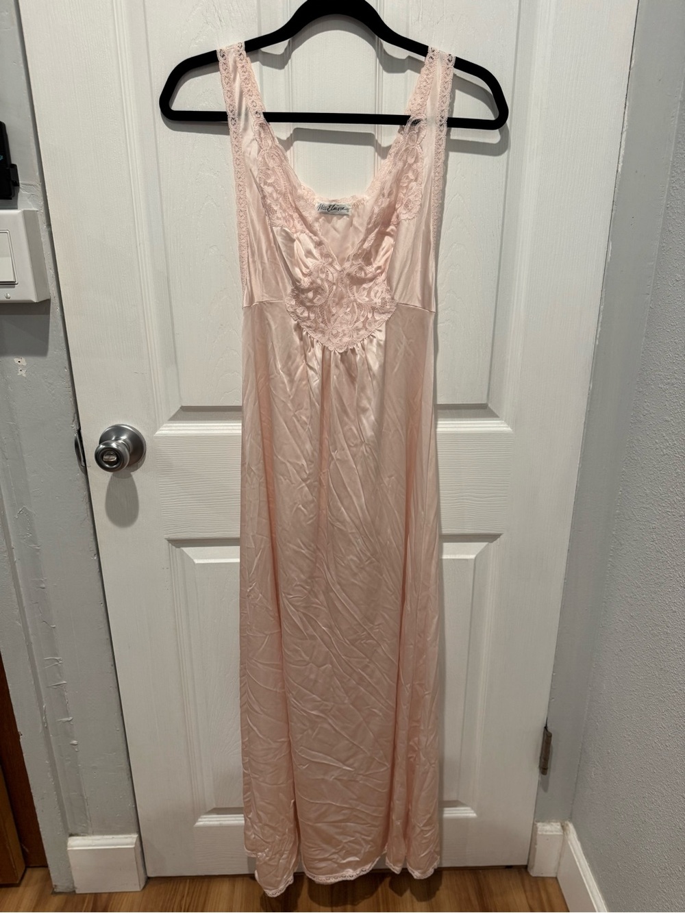 Vintage Miss Elaine nightgown and robe